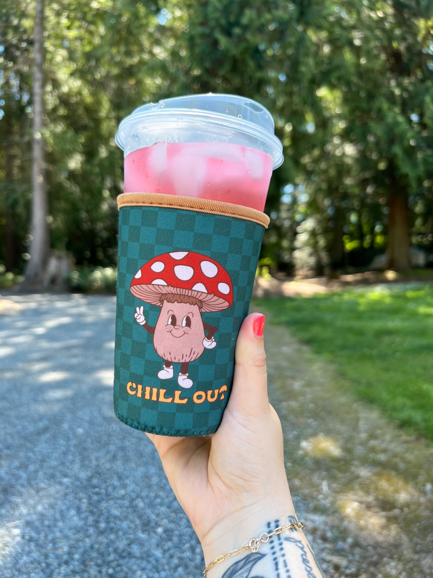 Chill Out Mushroom Drink Sleeve