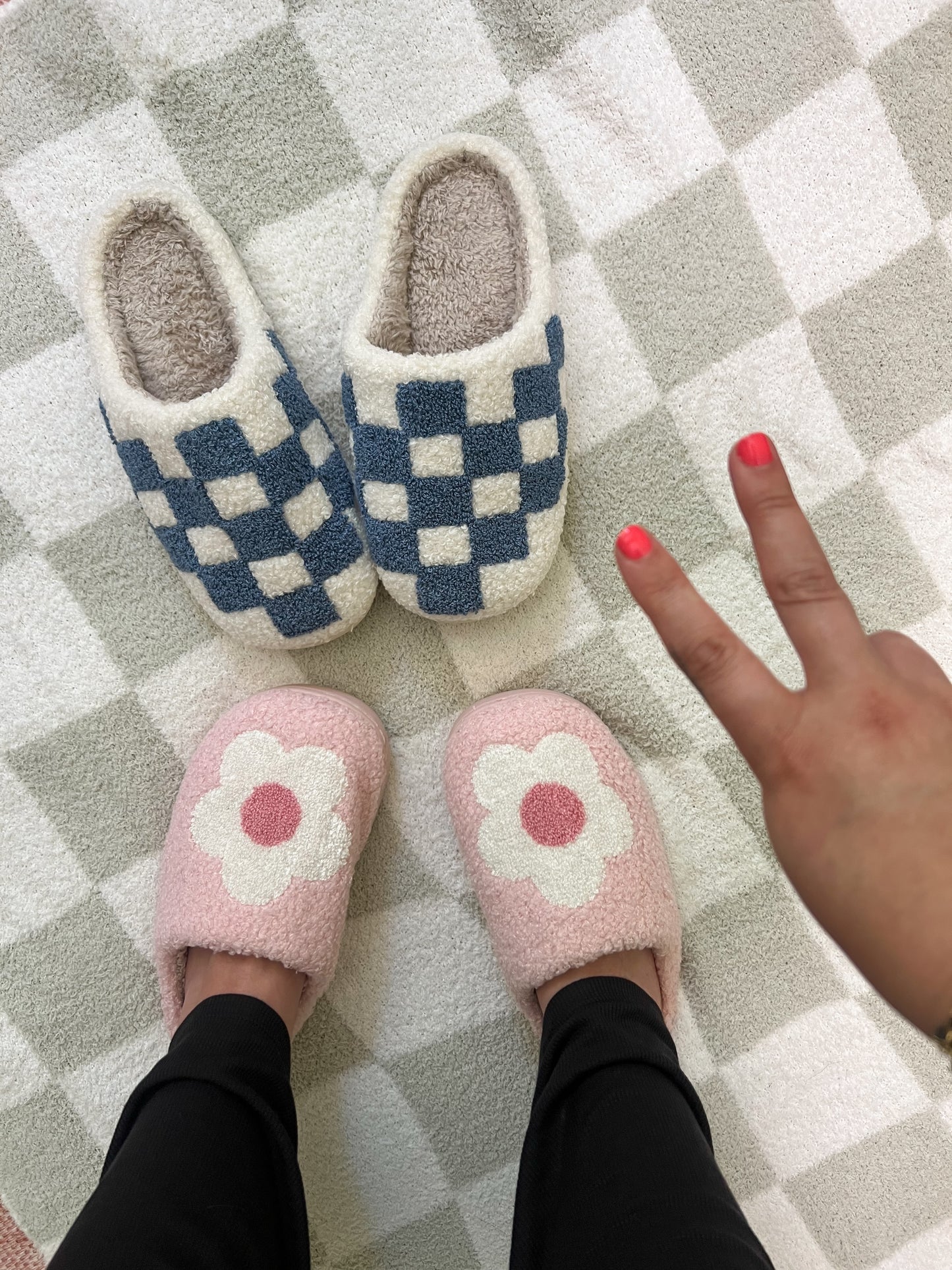 Pink Retro Flower Slippers