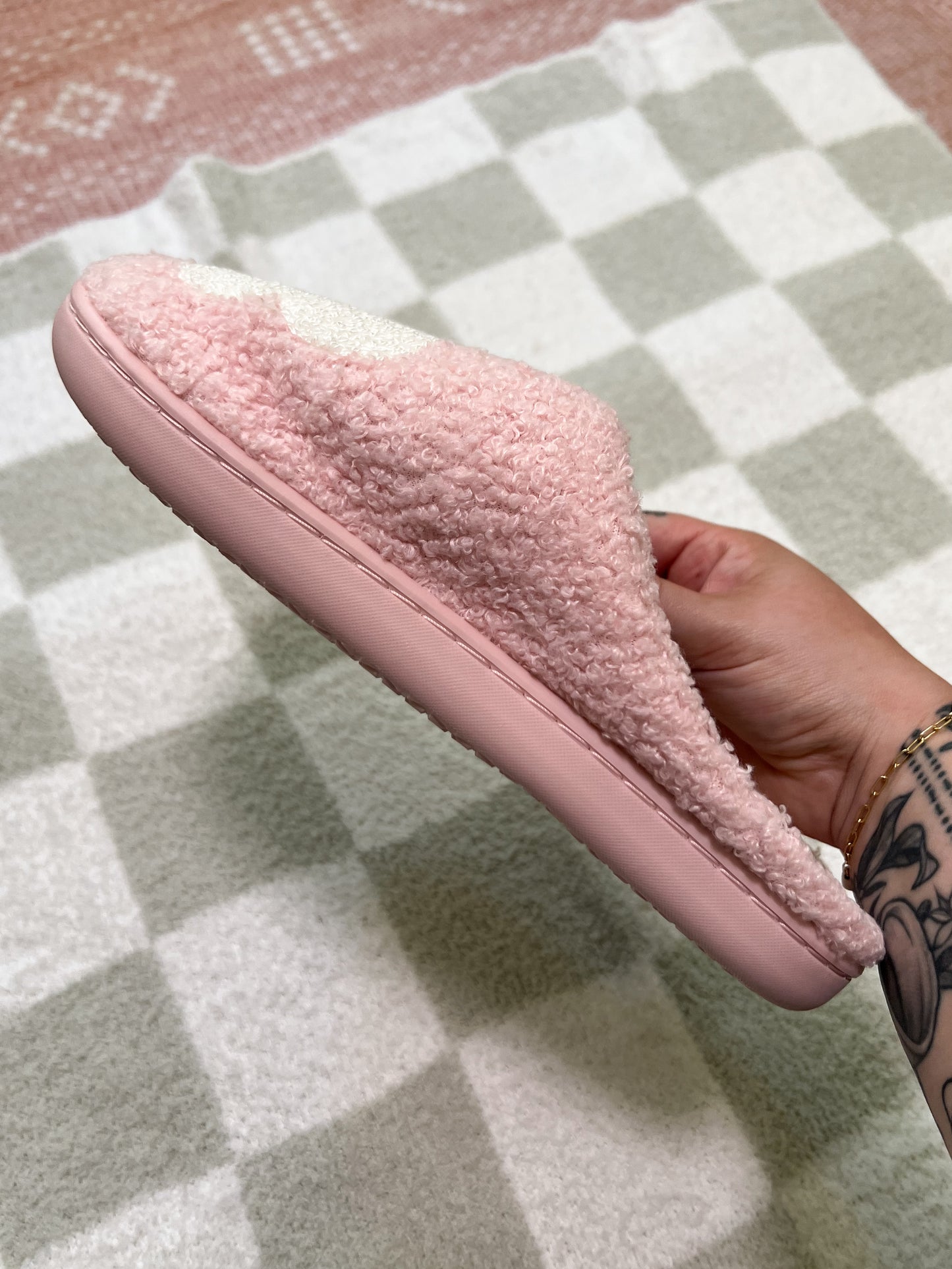 Pink Retro Flower Slippers