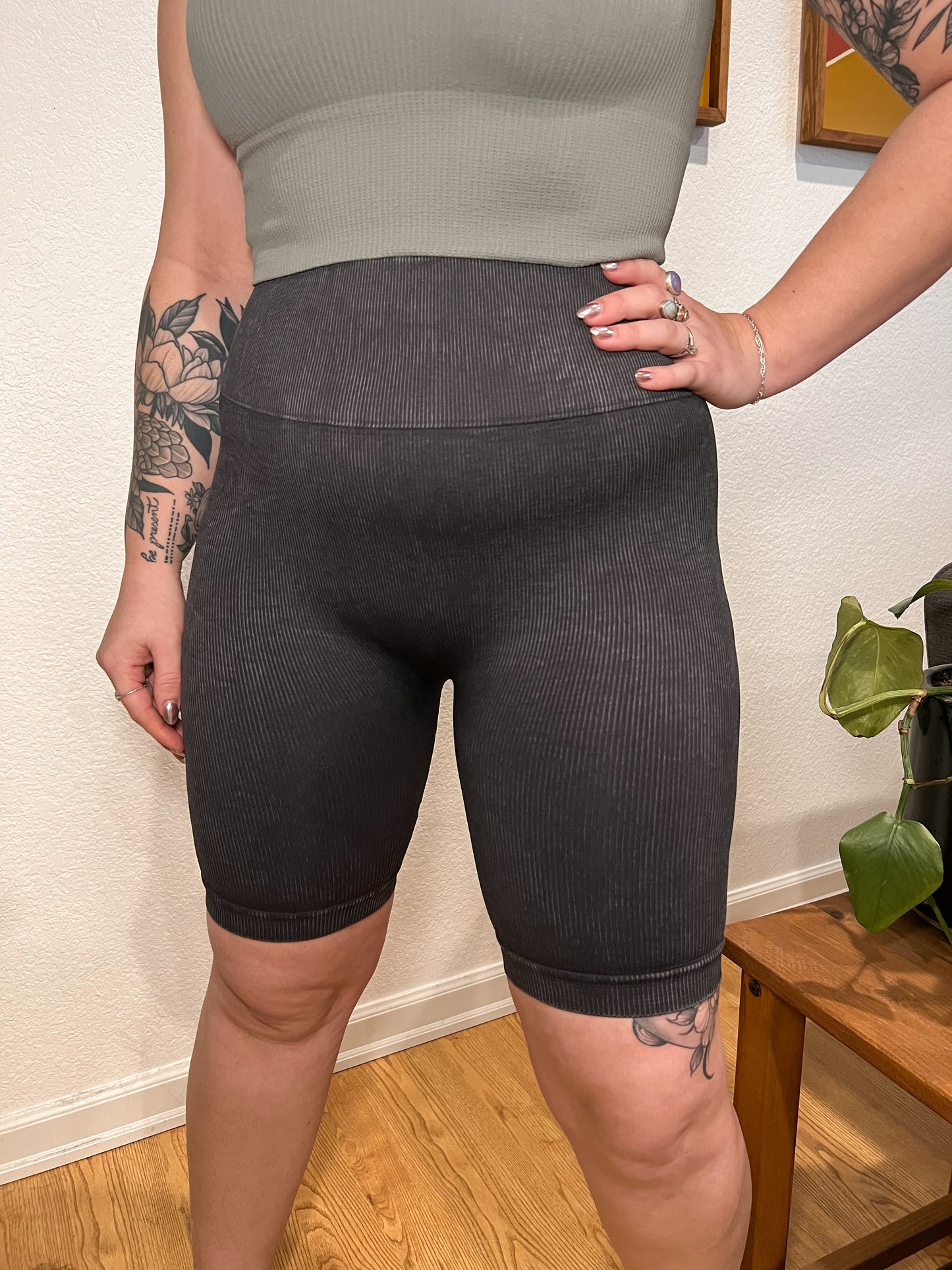 Seamless Ribbed Biker Shorts